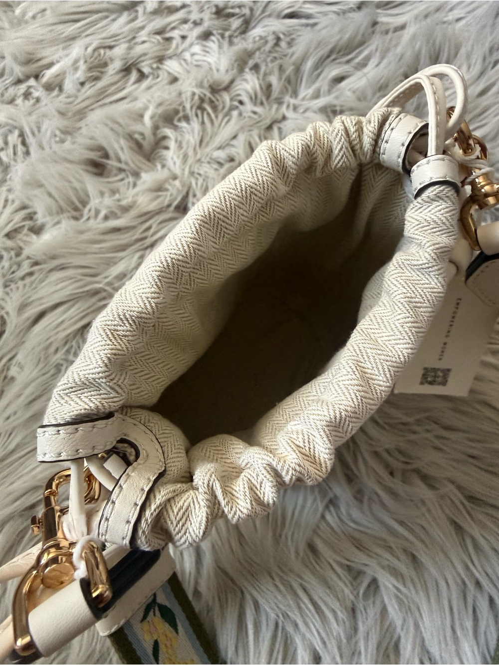 TORY BURCH Emerson Woven Mini Bucket Bag in New Ivory NWT - Picture 6 of 11
